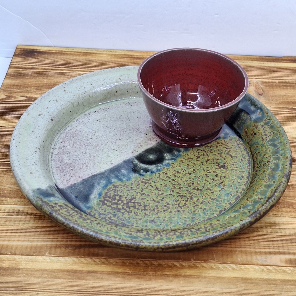 Handmade Pottery Chip & Dip‎ Snack Plate with Attached Dipping Bowl 10.5"